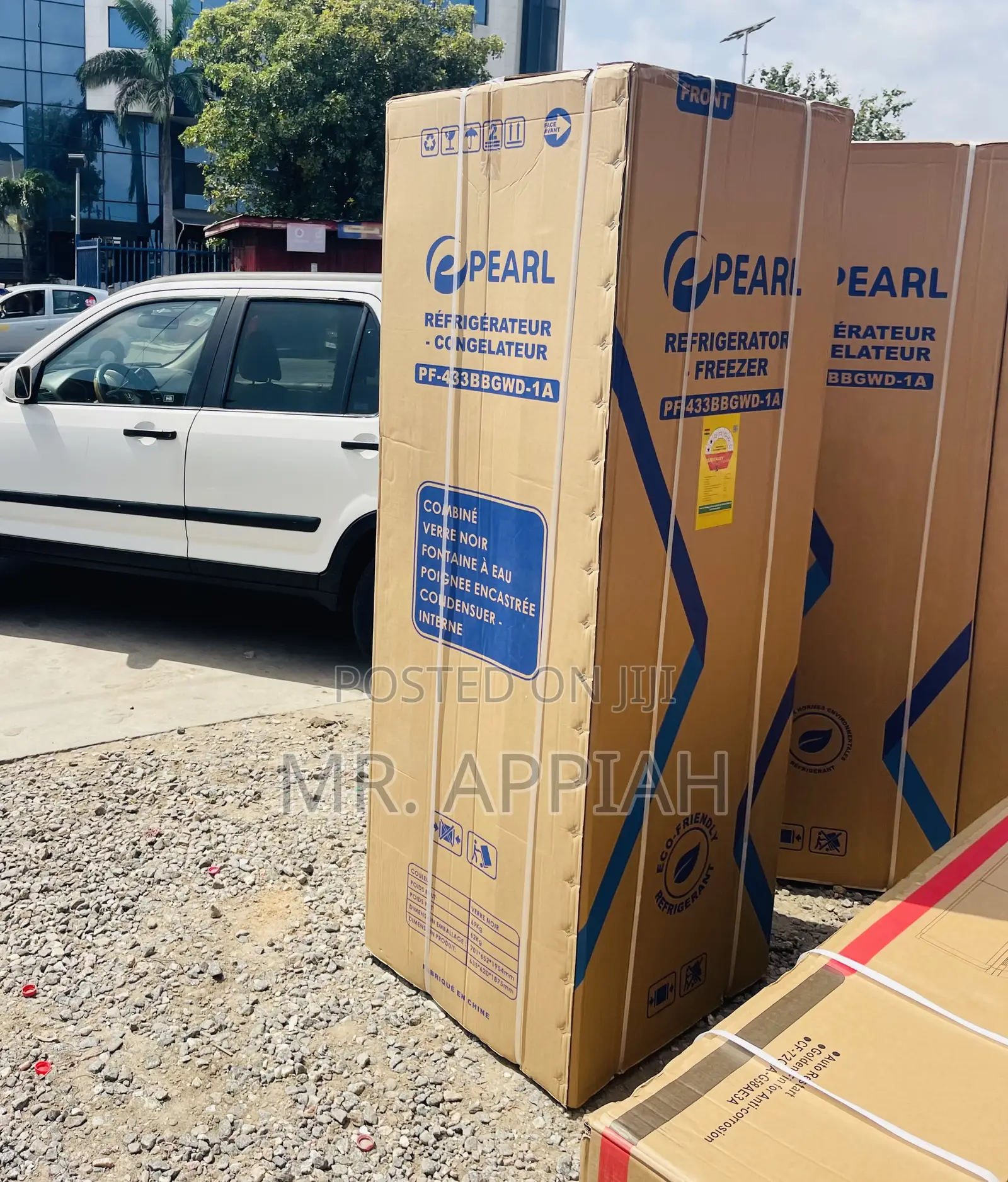Affordable Pearl PF 433 BBGWD-1A 2 Door Electric Fridge.