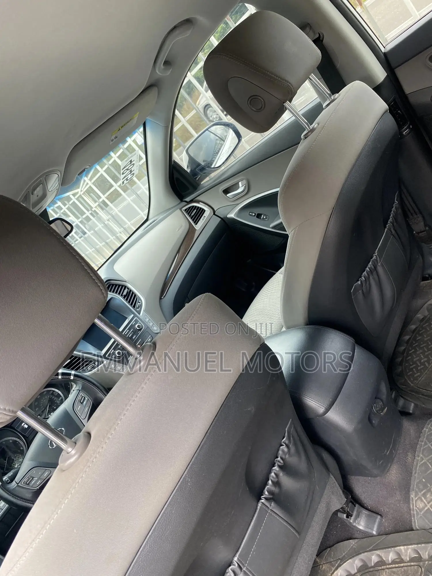 Hyundai Santa Fe 2017 White