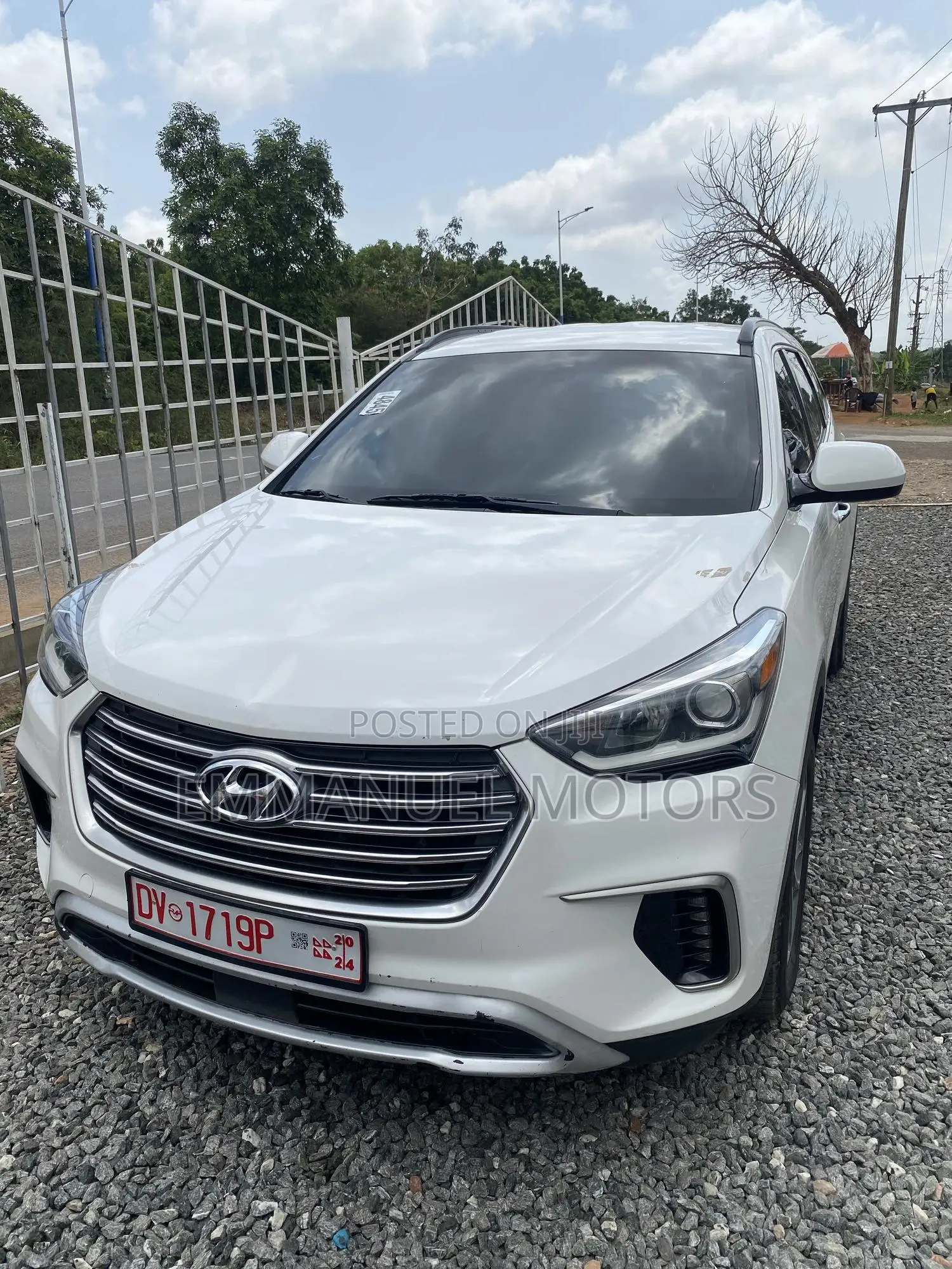 Hyundai Santa Fe 2017 White