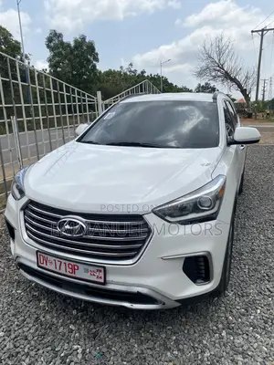 Hyundai Santa Fe 2017 White