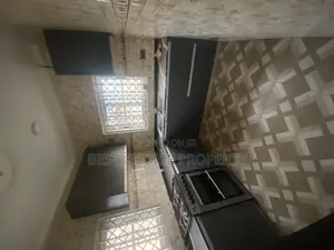 3bdrm Apartment in Housing Down Estate, Adenta for rent