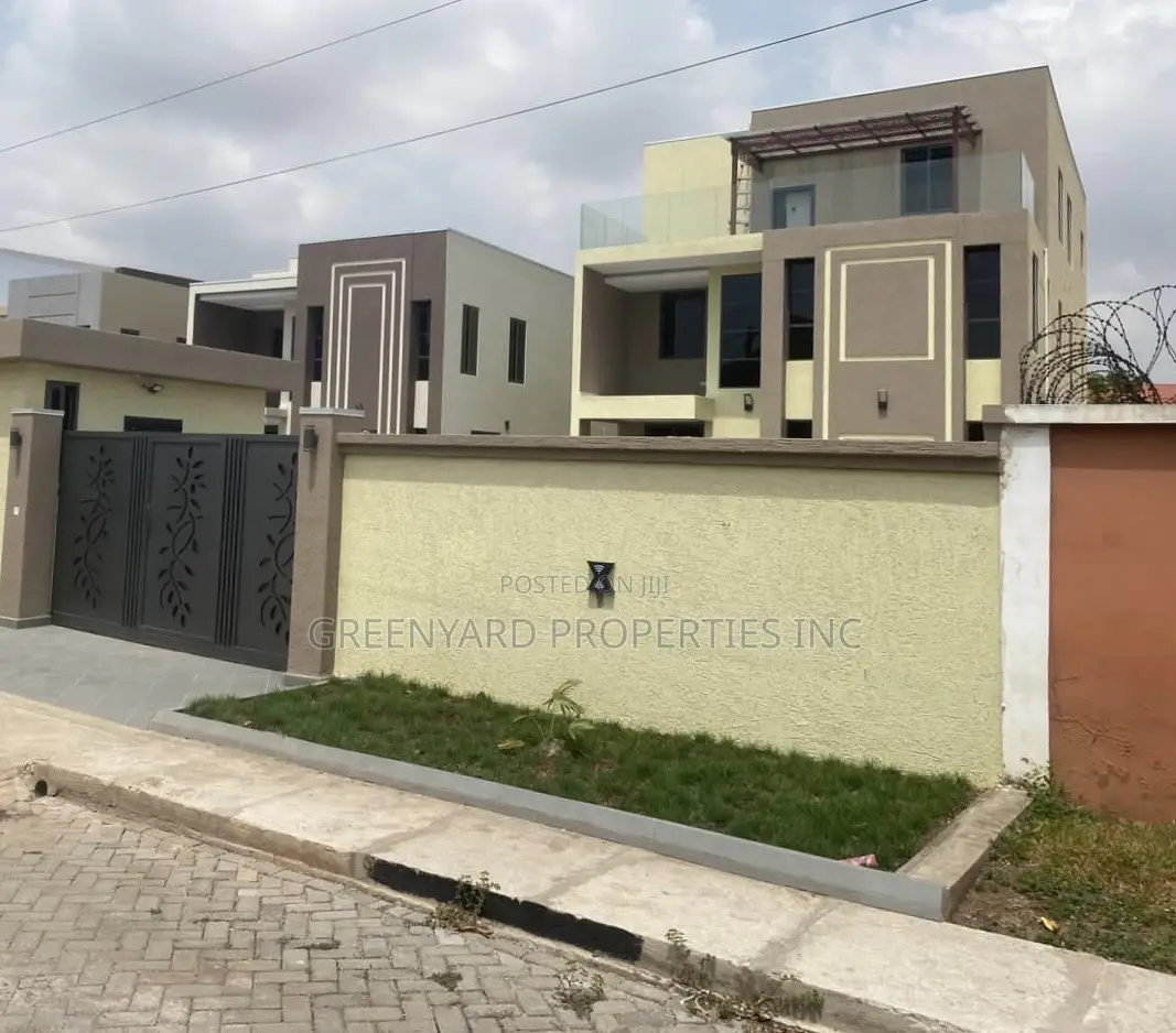 5bdrm Mansion in Adjinganor, East Legon for sale