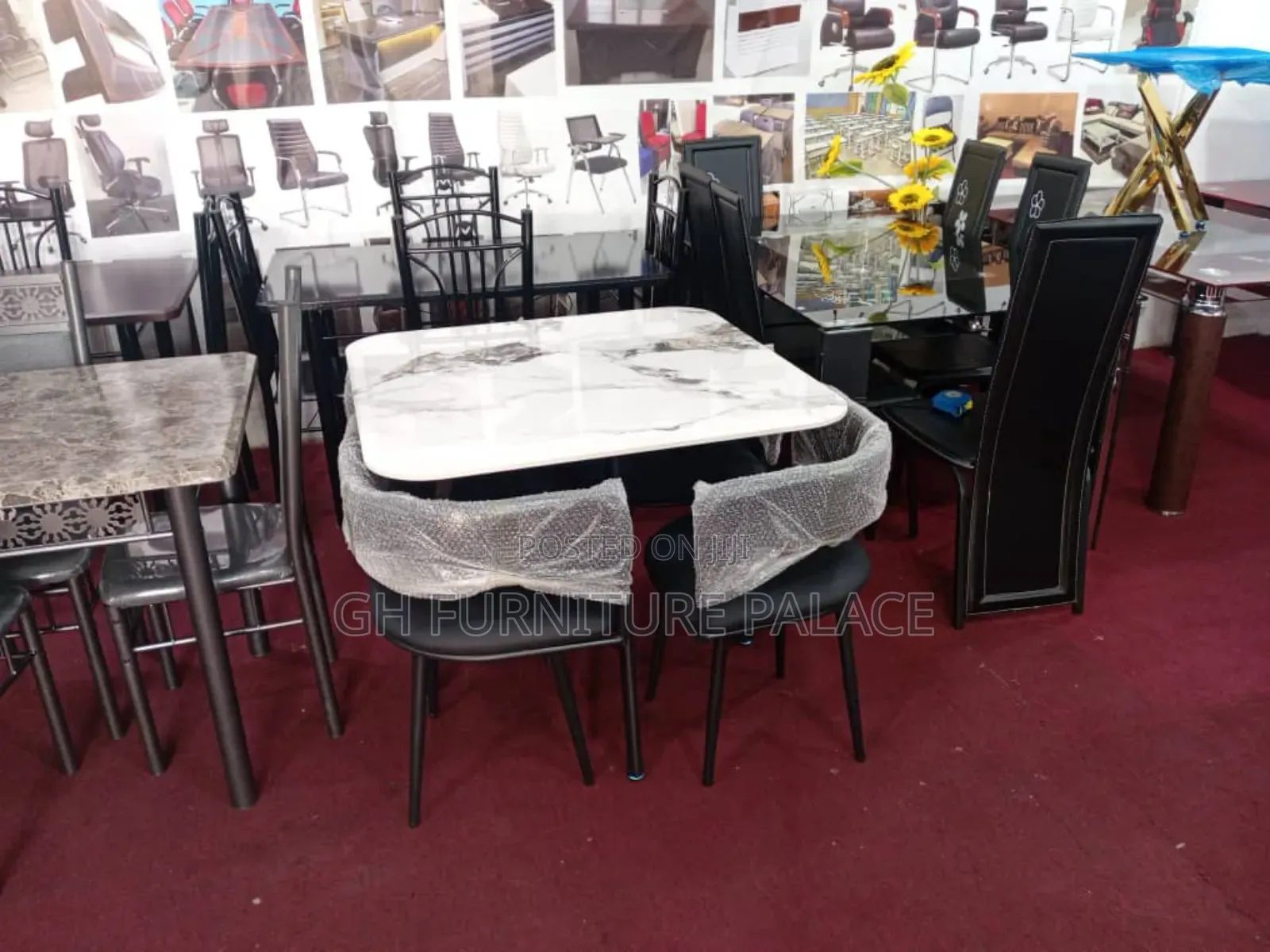 Mini Marble Dinning Table With Chair