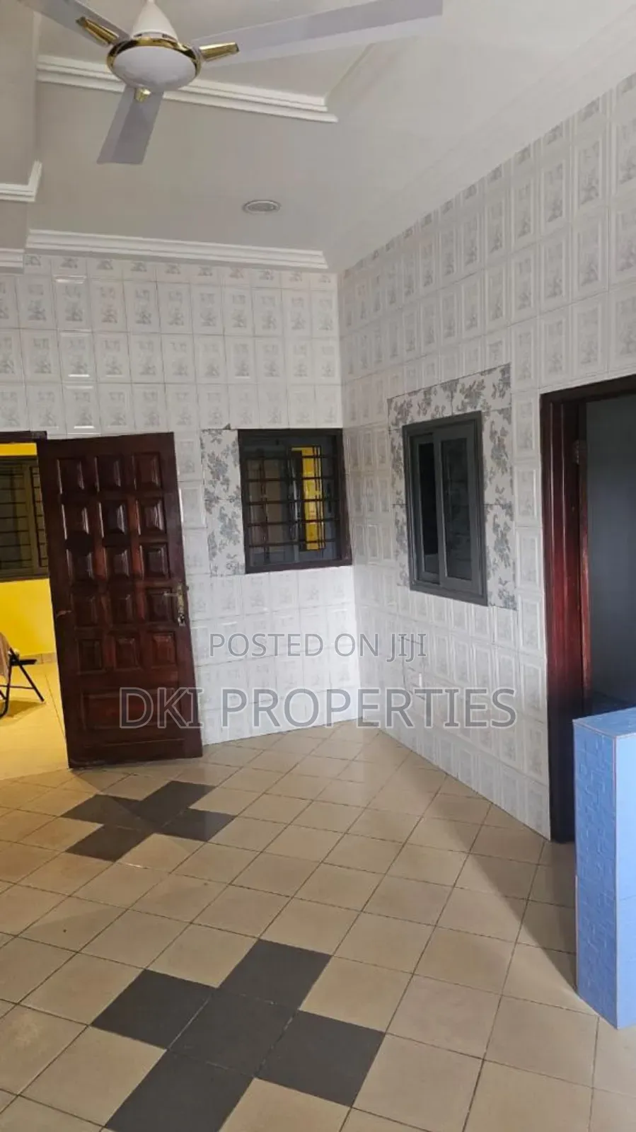 5bdrm House in Dki Properties, Adenta for rent