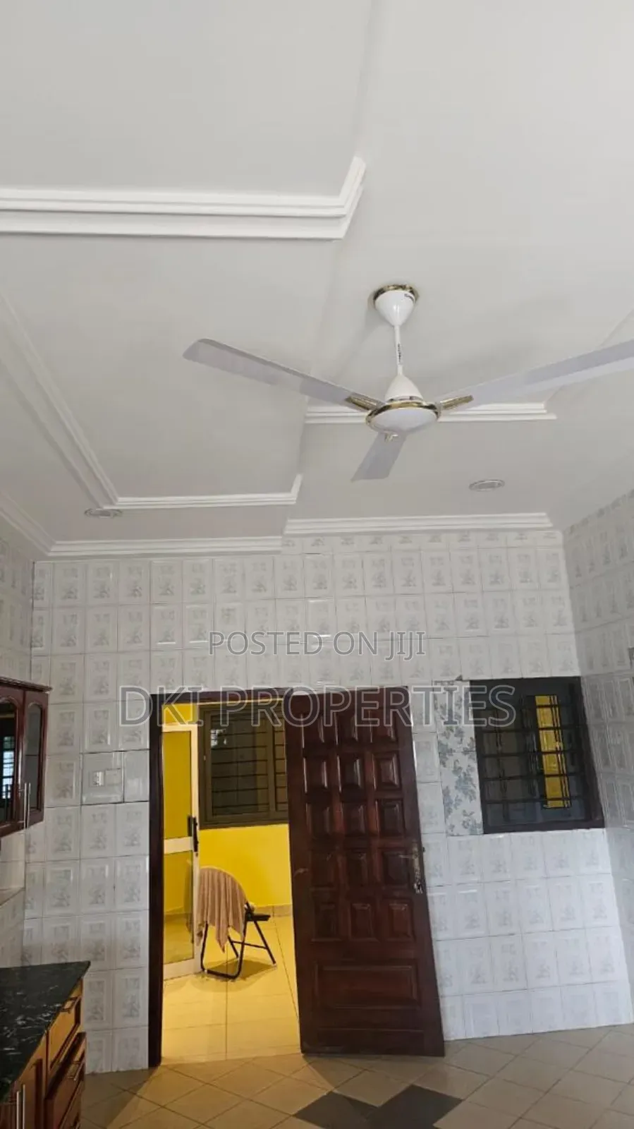 5bdrm House in Dki Properties, Adenta for rent