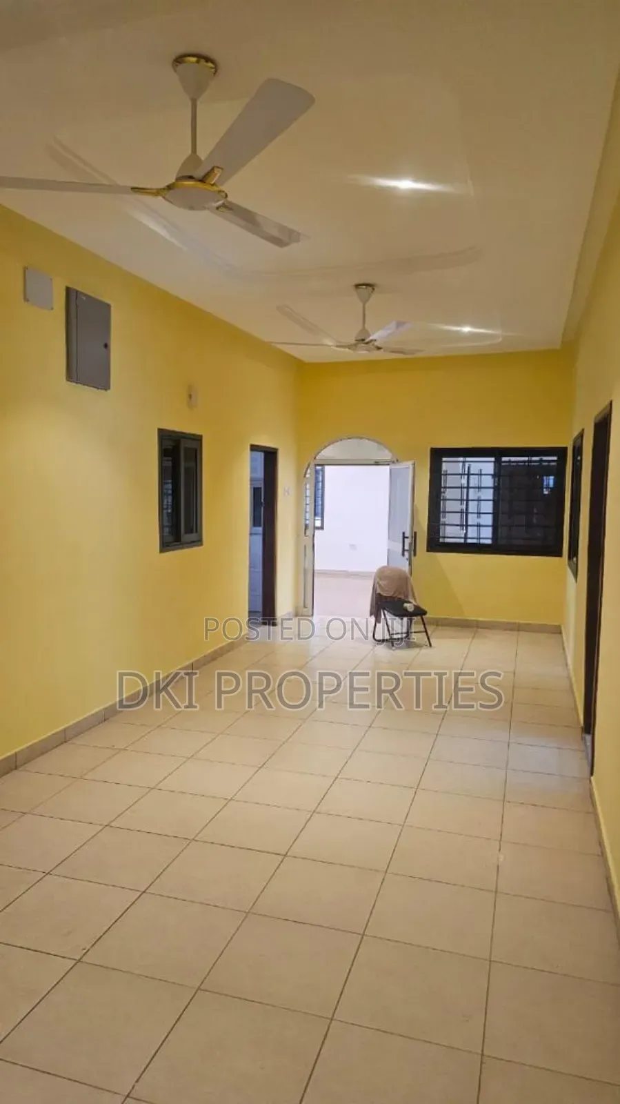 5bdrm House in Dki Properties, Adenta for rent