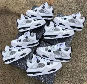 Air Jordan 4 Flight
