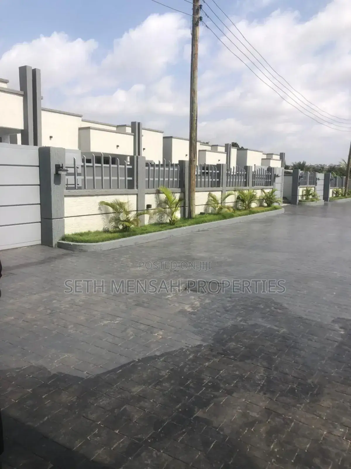 3bdrm House in Skm Properties, Pokuase for sale