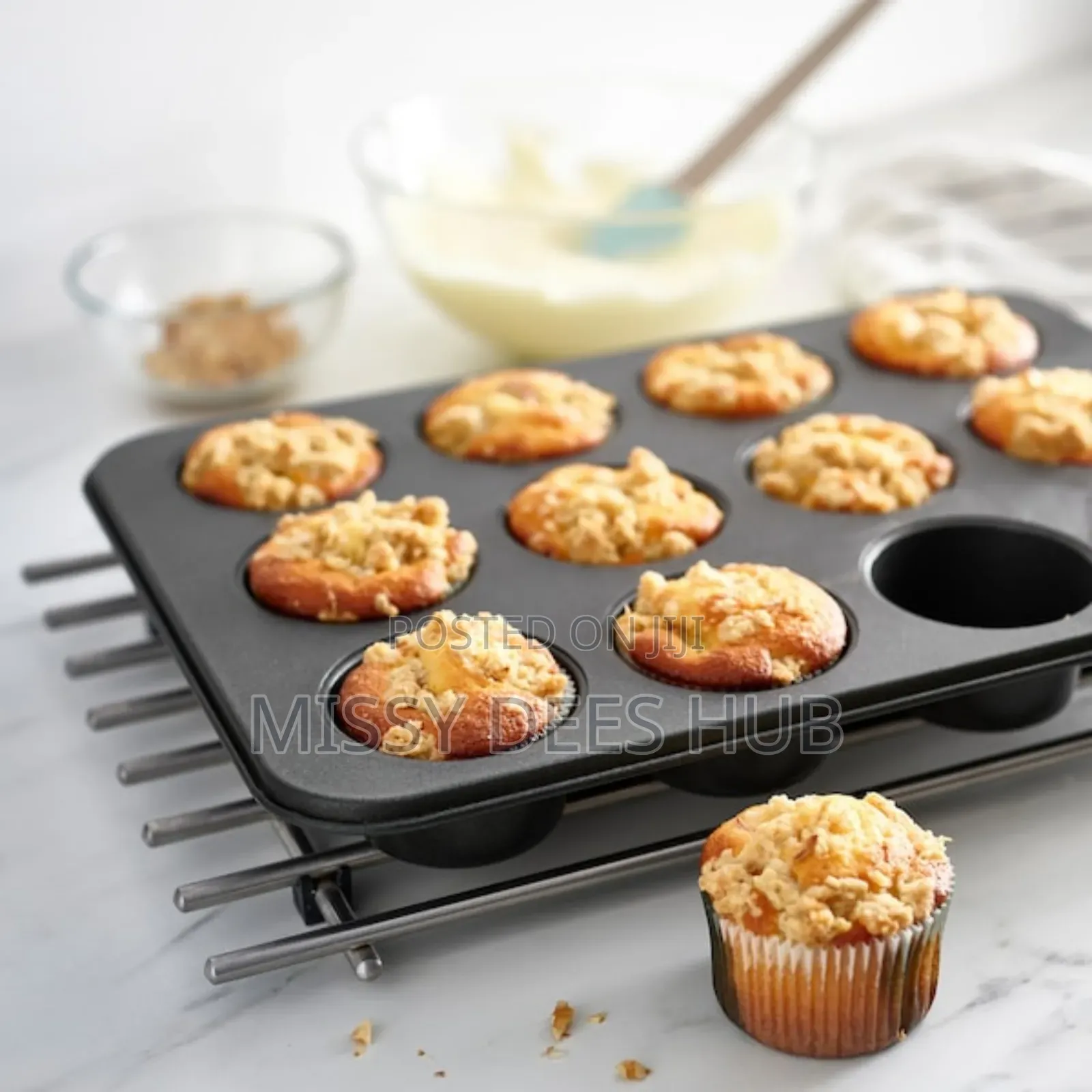 Non-Stick Cupcake Tray - 12 Holes