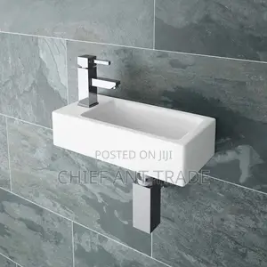 Hung / Countertop Basin B3430