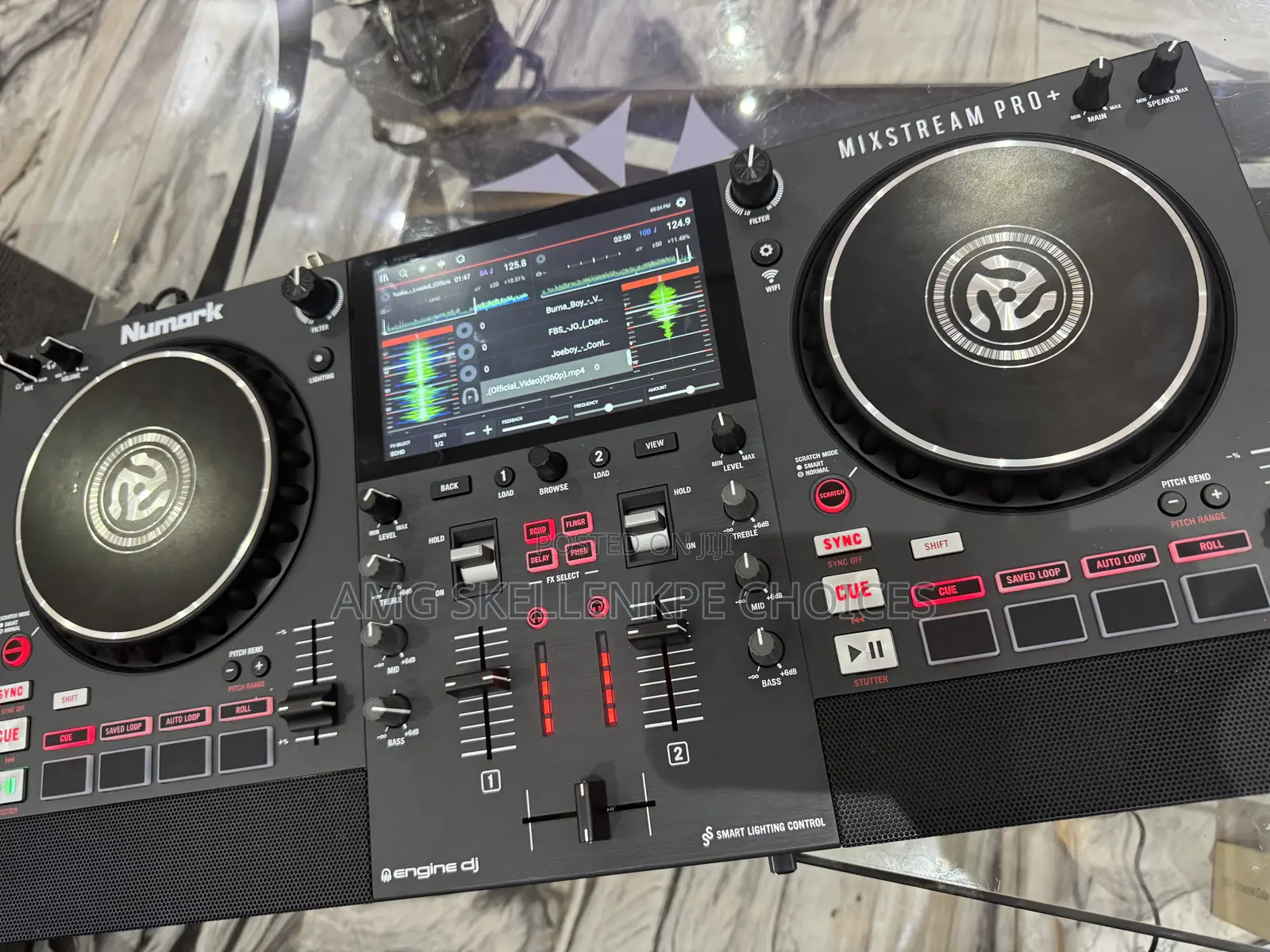 Numark Mixtrack Pro Plus