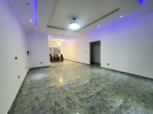 2bdrm Apartment in Trasacco  Kings , Adjiriganor for rent