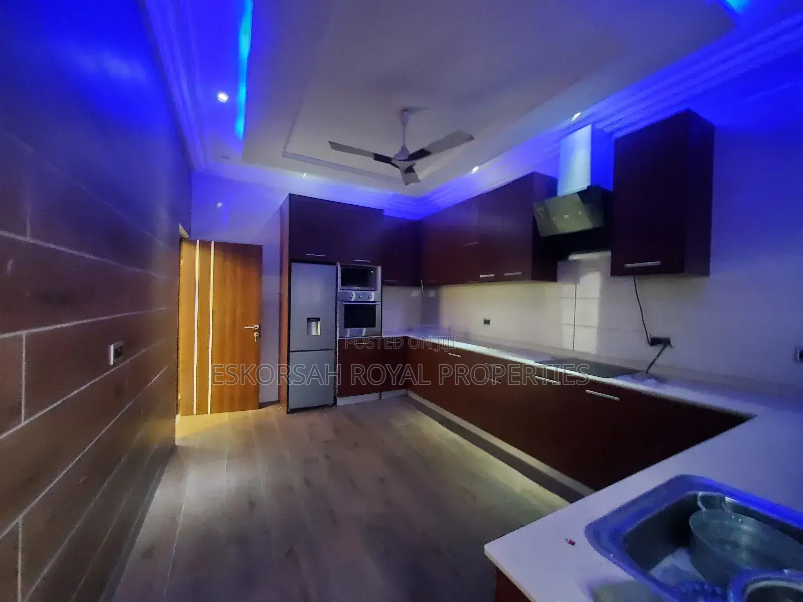 2bdrm Apartment in Trasacco  Kings , Adjiriganor for rent