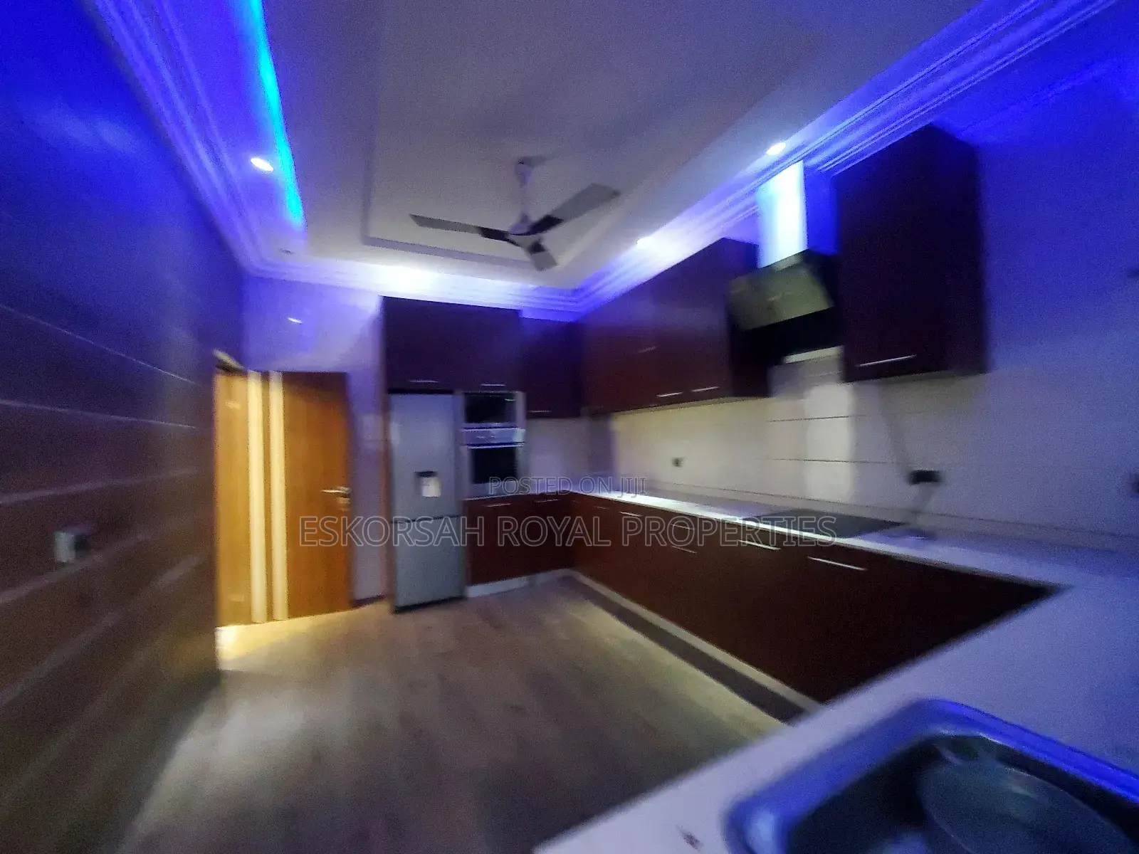 2bdrm Apartment in Trasacco  Kings , Adjiriganor for rent