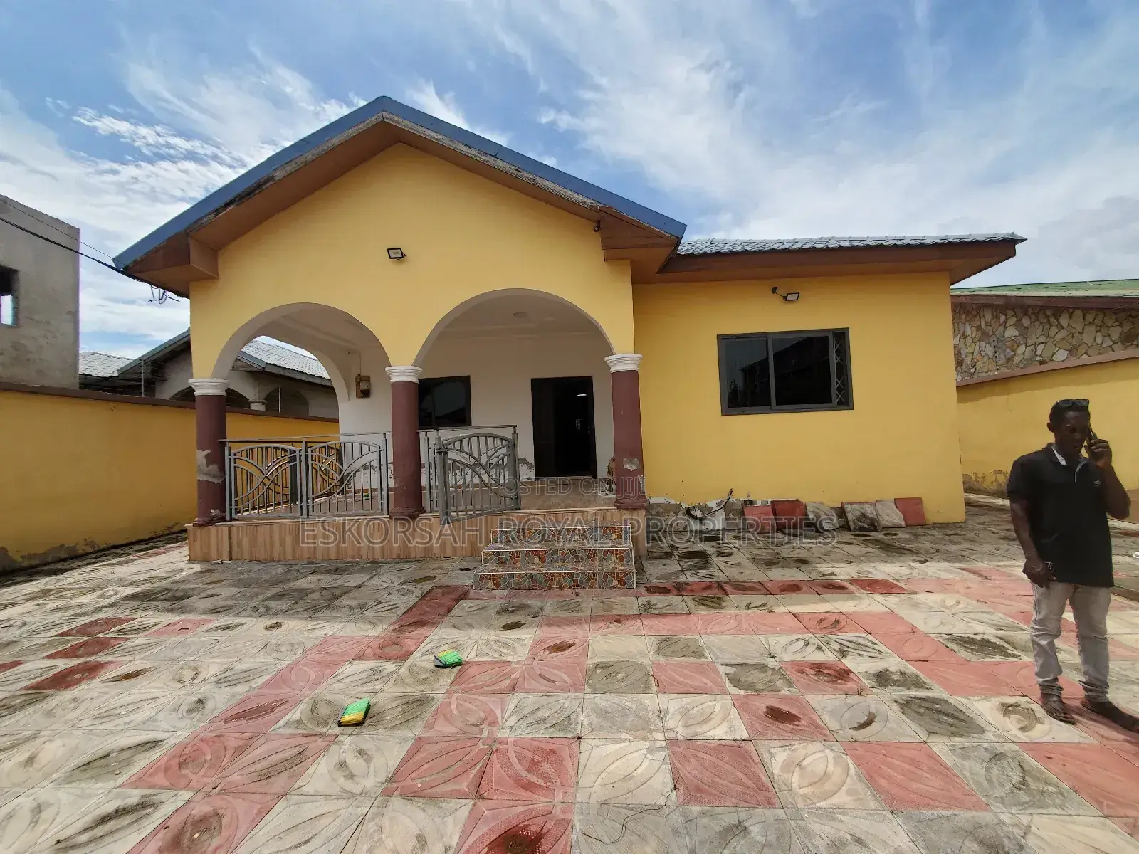 4bdrm House in School Junction for rent