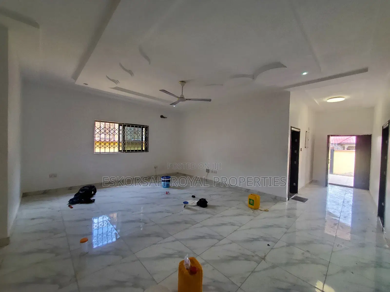 4bdrm House in School Junction for rent