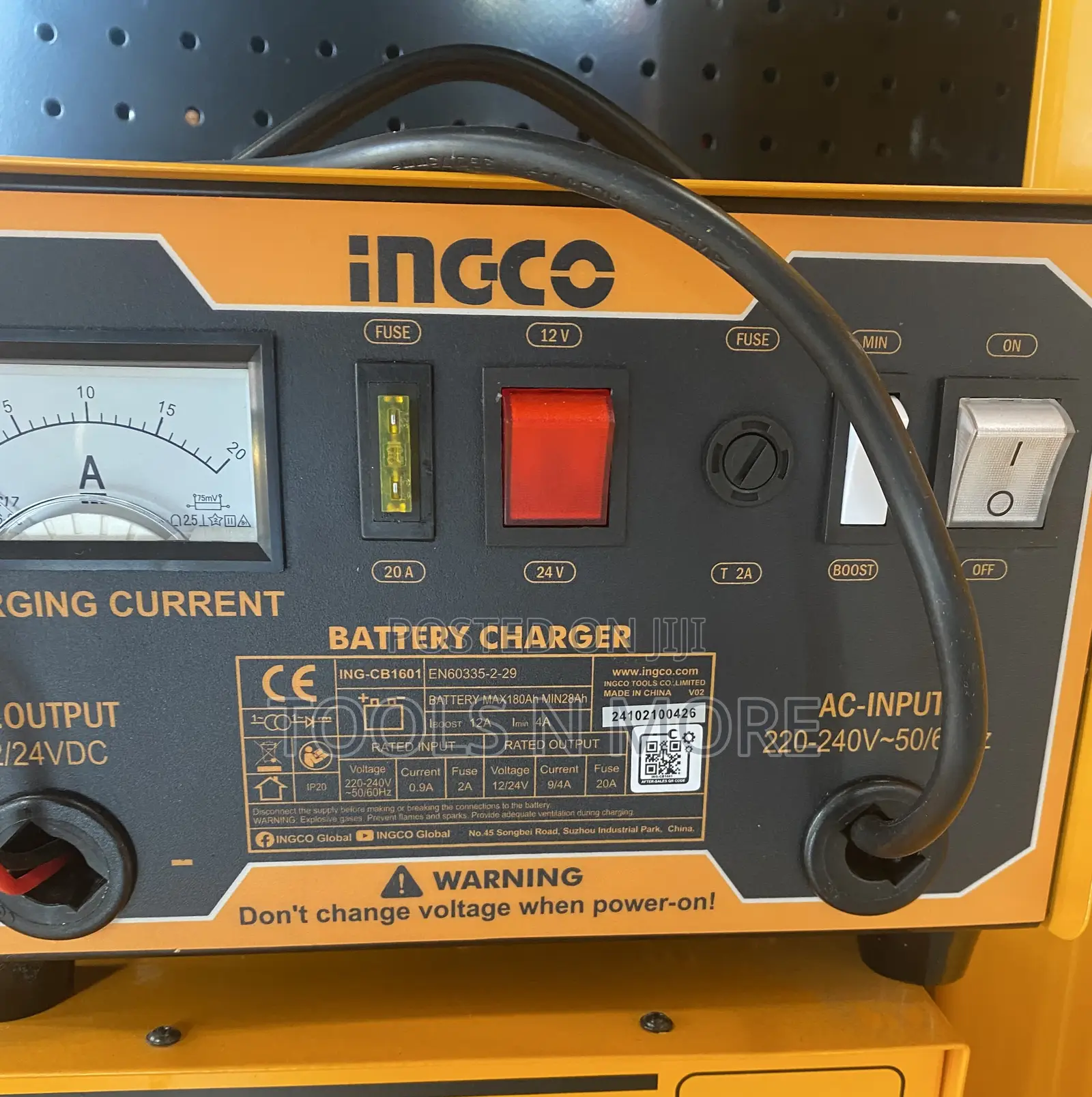 INGCO Car Battery Charger 12A