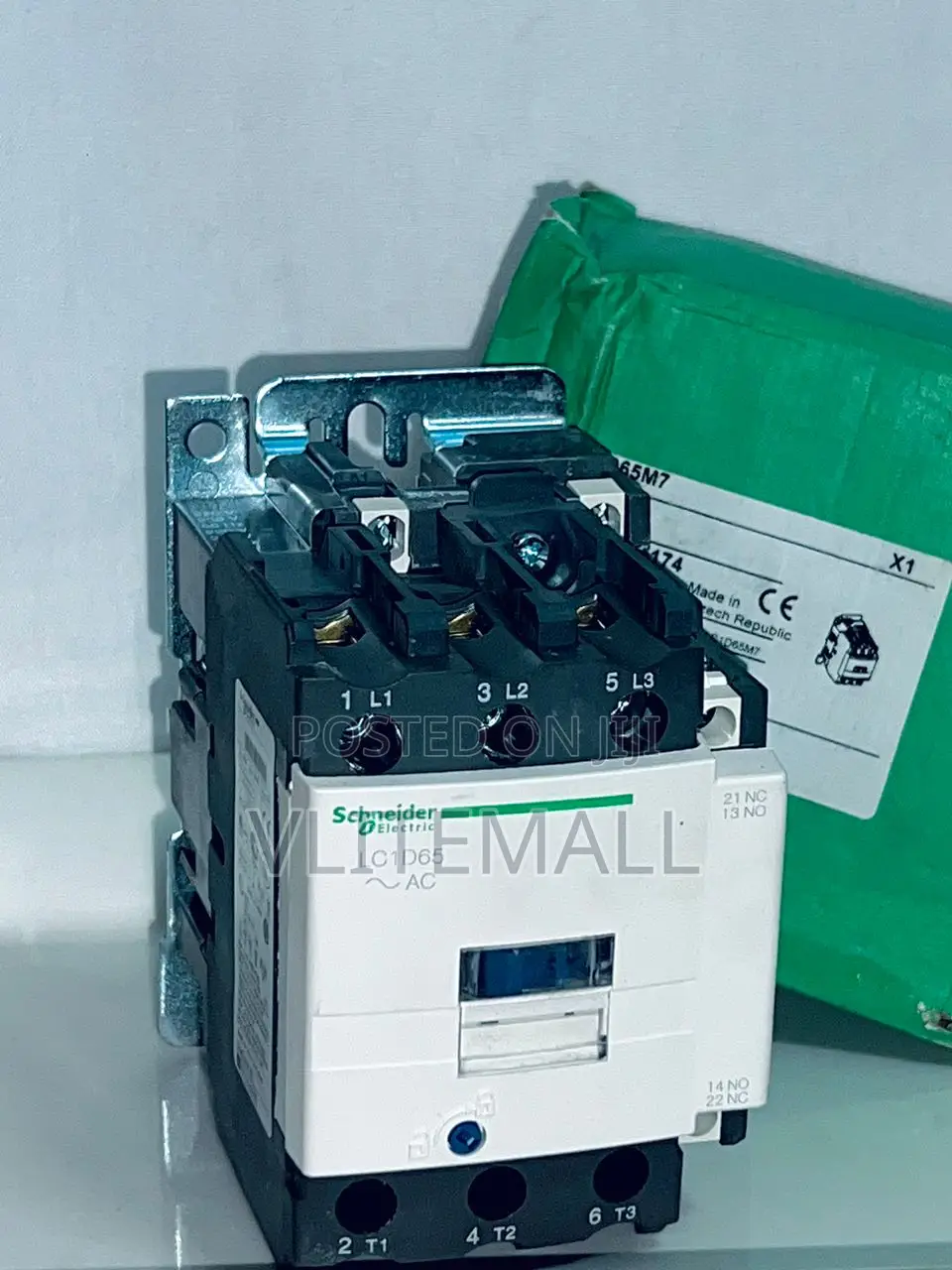 Schneider AC 80A Contactor - LC1D65M7