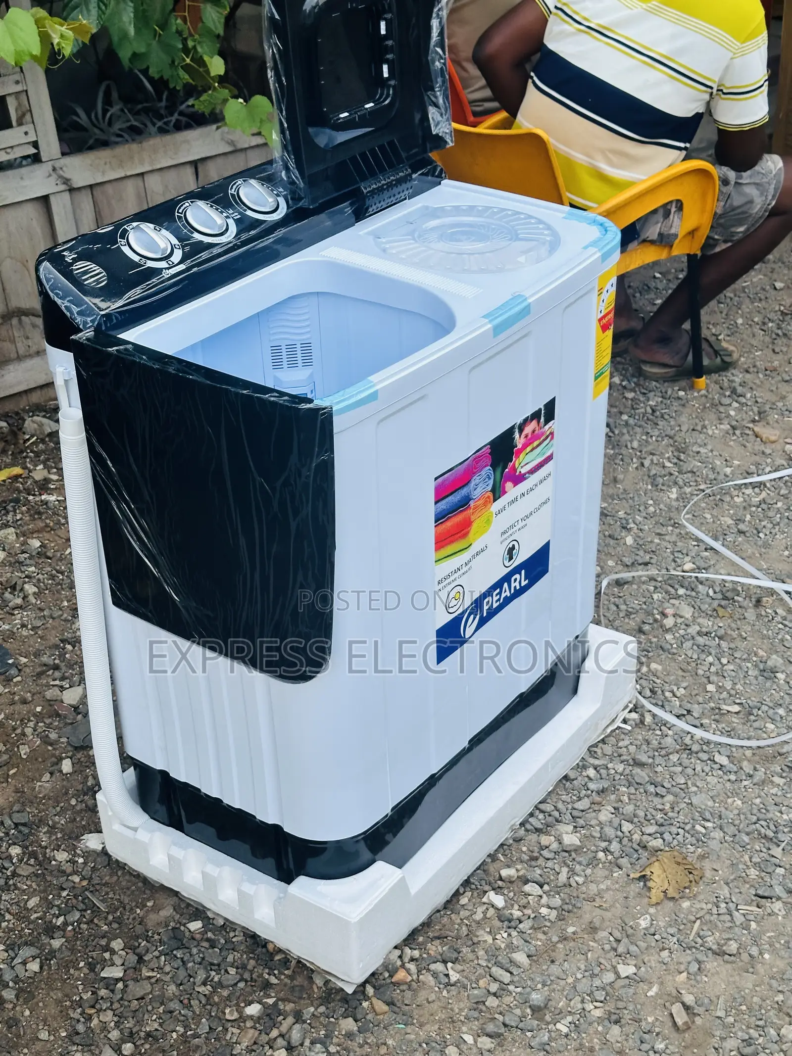 Grab a Deal for Pearl 18kg Topload Twintub Wm
