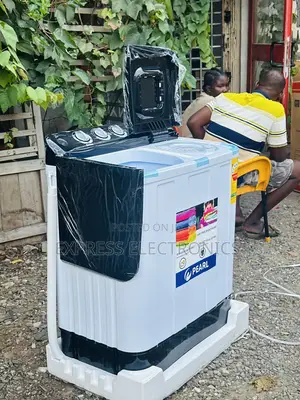 Washing Machine 18kg Topload Pearl White and Black Design