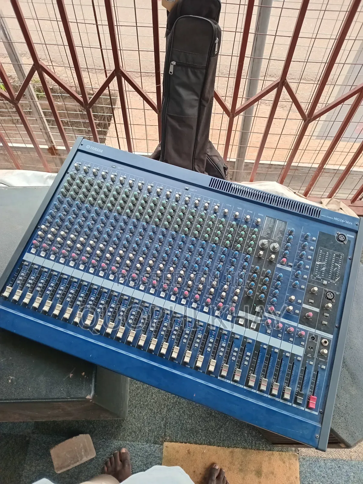Yamaha Mg 24 Channel Mixer