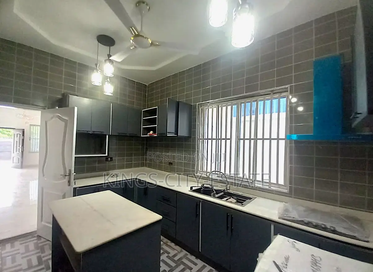3bdrm House in Acp Estate, Kwabenya for sale