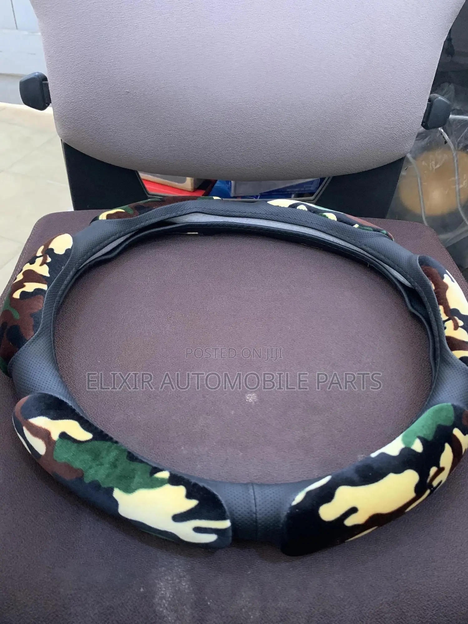 Luxurious 2025 Steering Wheel Covers Available