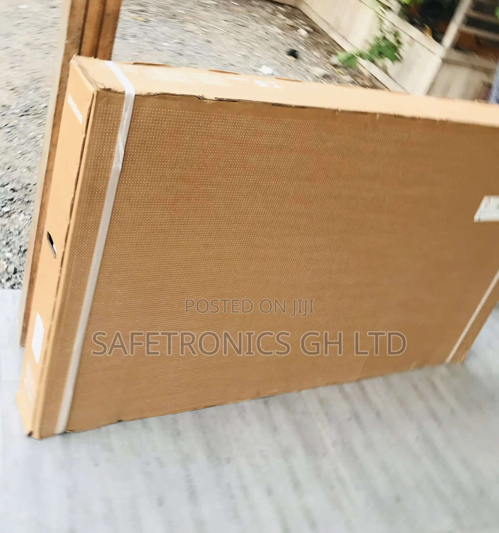 Smart Sleek Led Uhd Samsung 65 Inch Du80 Series Tv