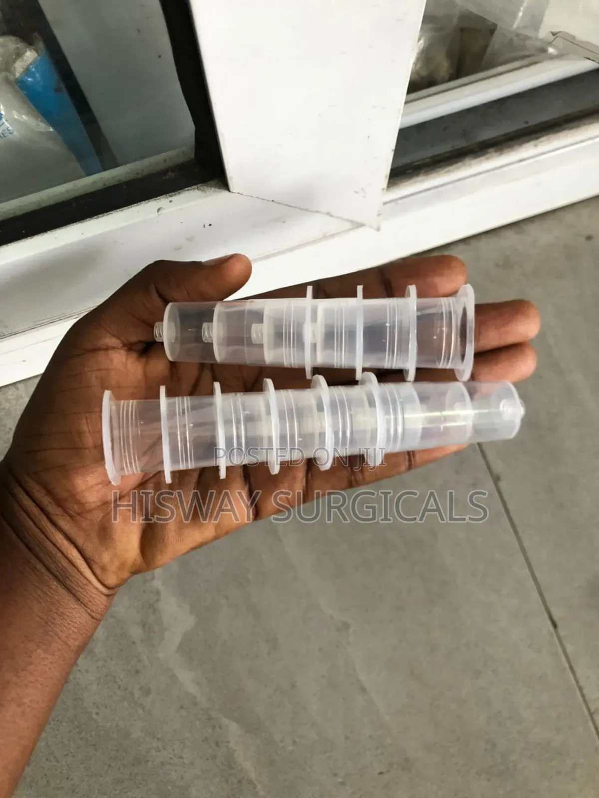 Needle/Syringe Holder