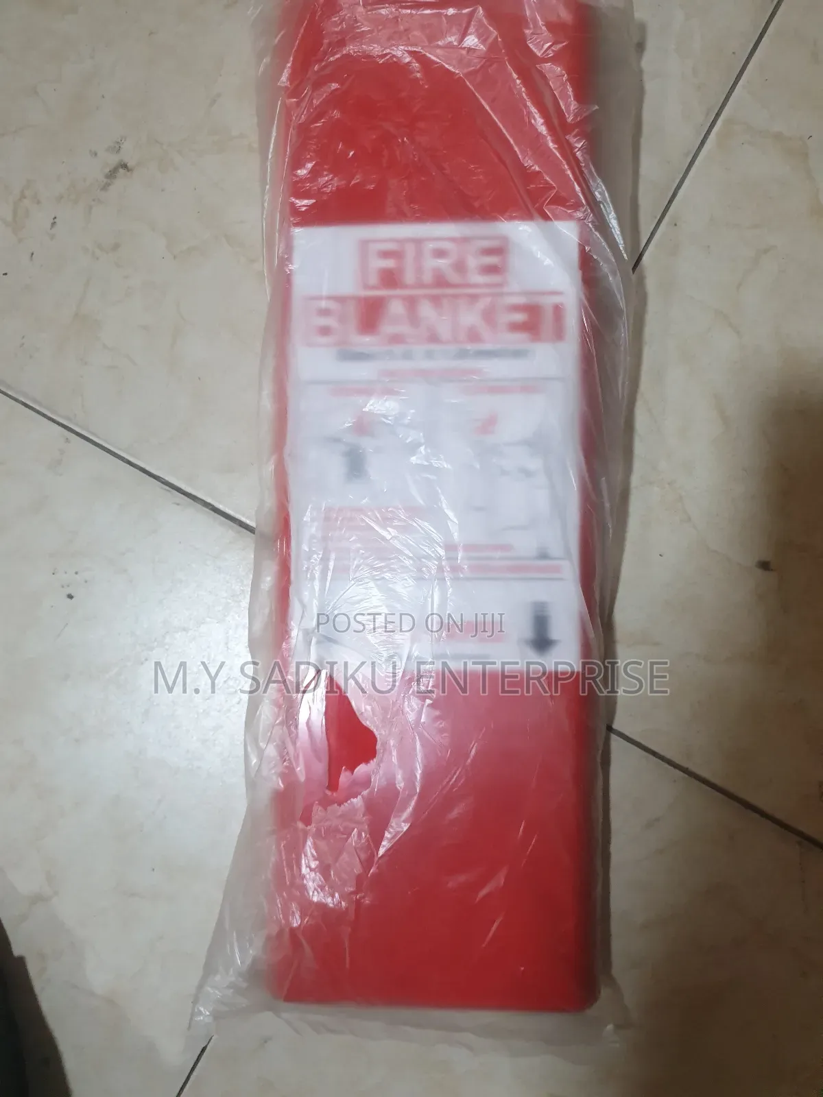 Fire Blanket (1.8 × 1.8)