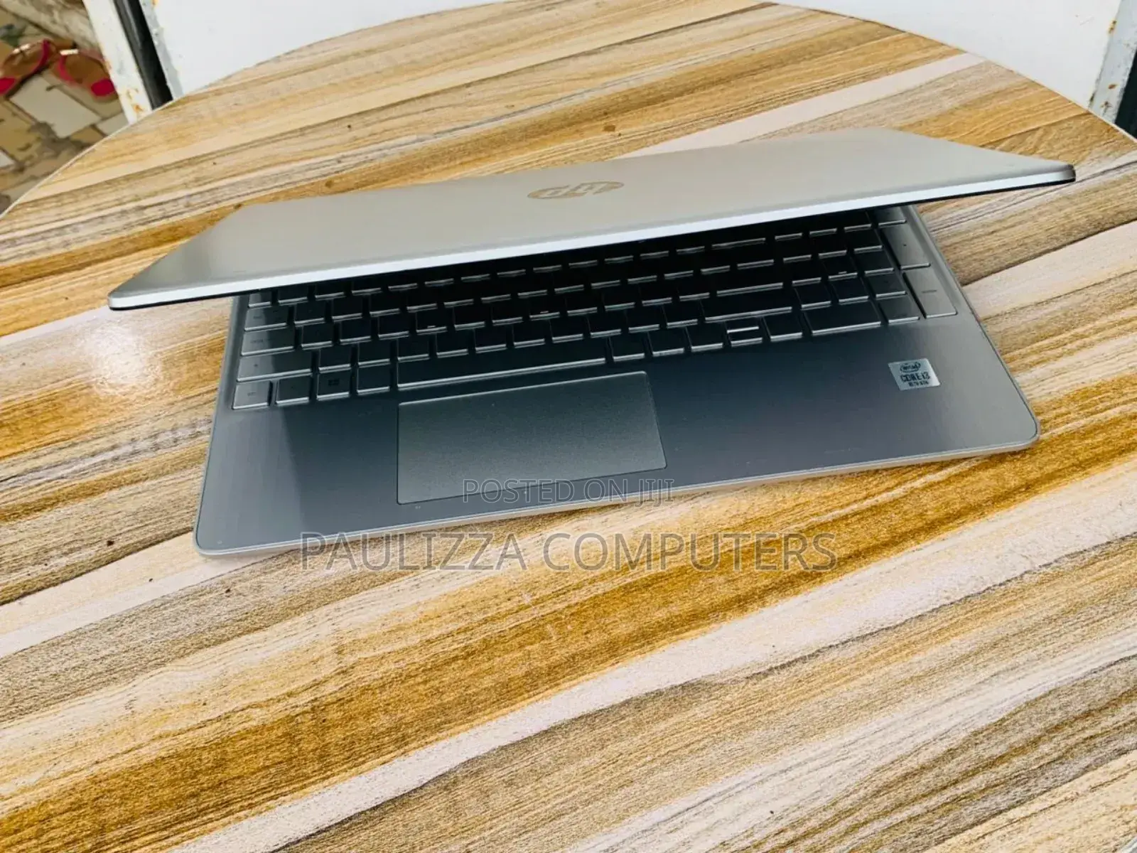 Laptop HP 15-da3007nia 8GB Intel Core i5 SSD 256GB