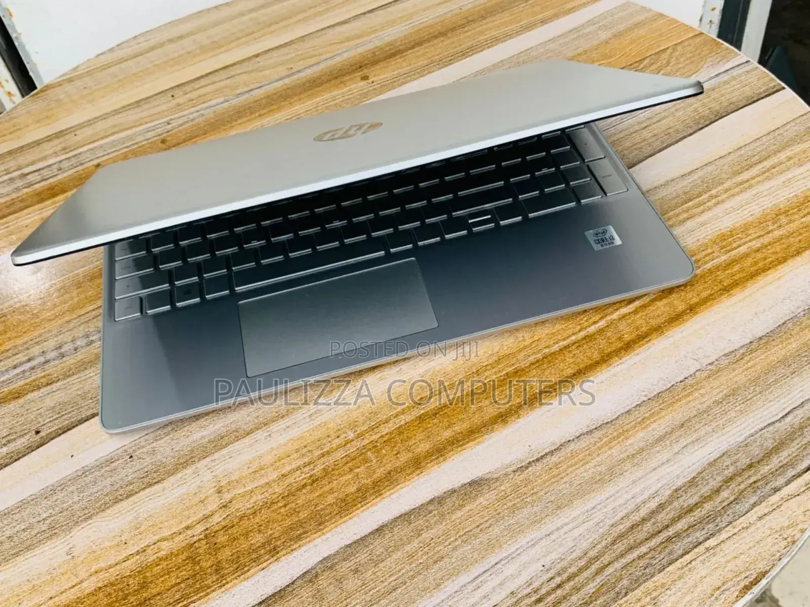 Laptop HP 15-da3007nia 8GB Intel Core i5 SSD 256GB