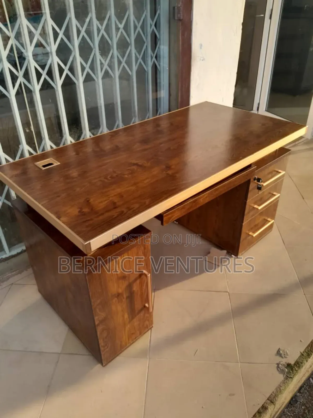 Luxurious Desk