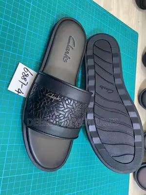 Quality Foreign Slippers Available in Various Designs