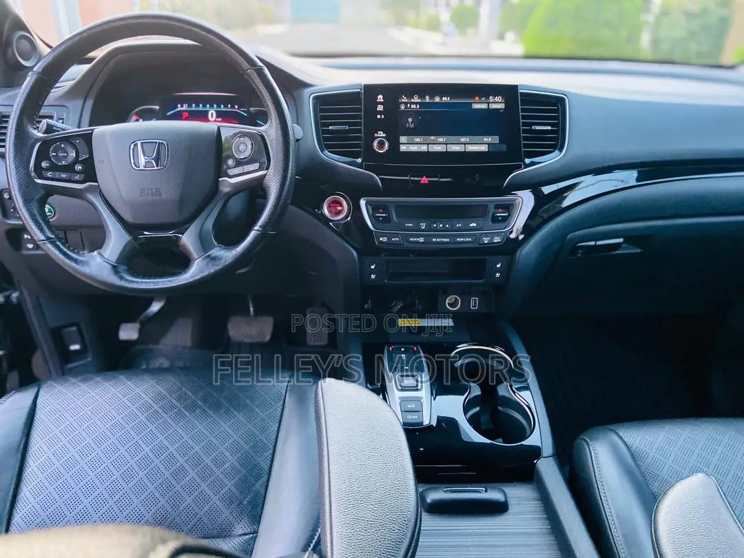 Honda Passport Touring FWD 2020 Black