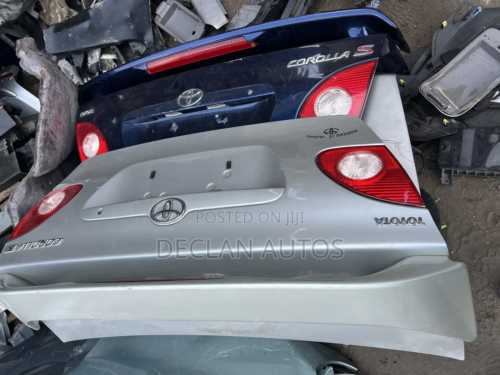 Toyota Corolla 2005 Sports Boot