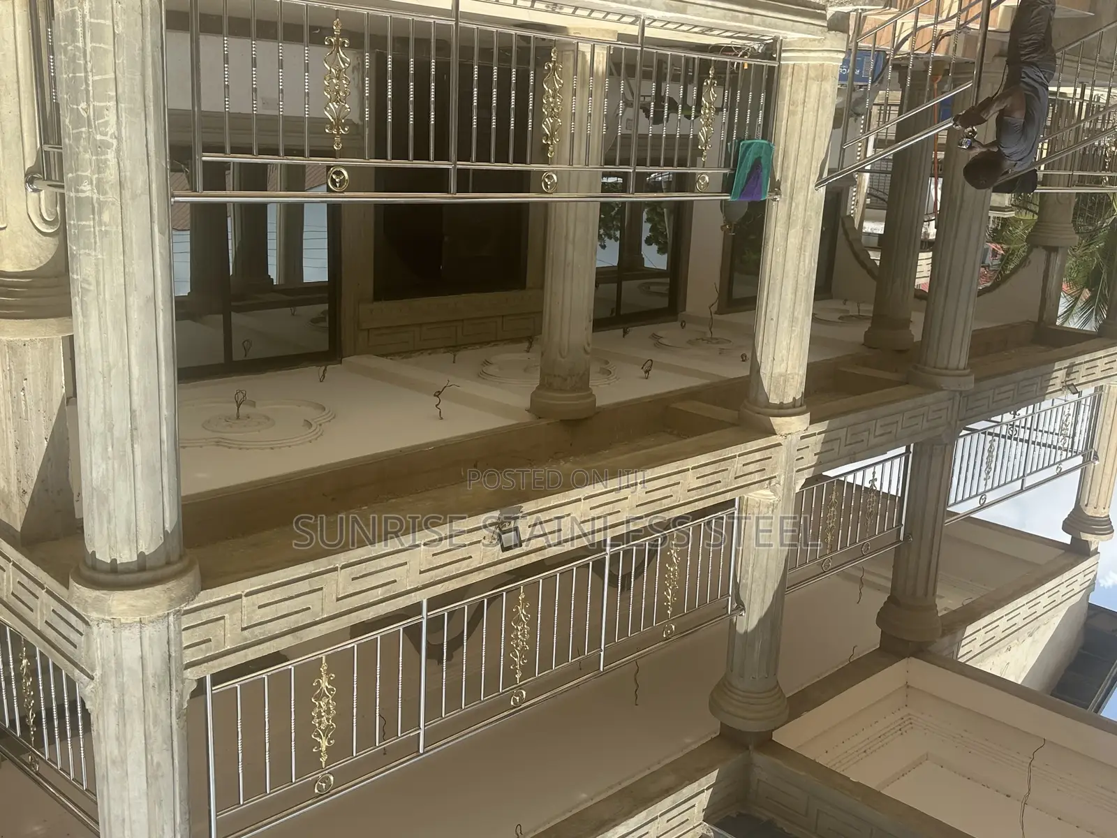 Stainless Glass Design and Flower Balustrade