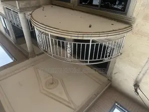 Stainless Glass Design and Flower Balustrade