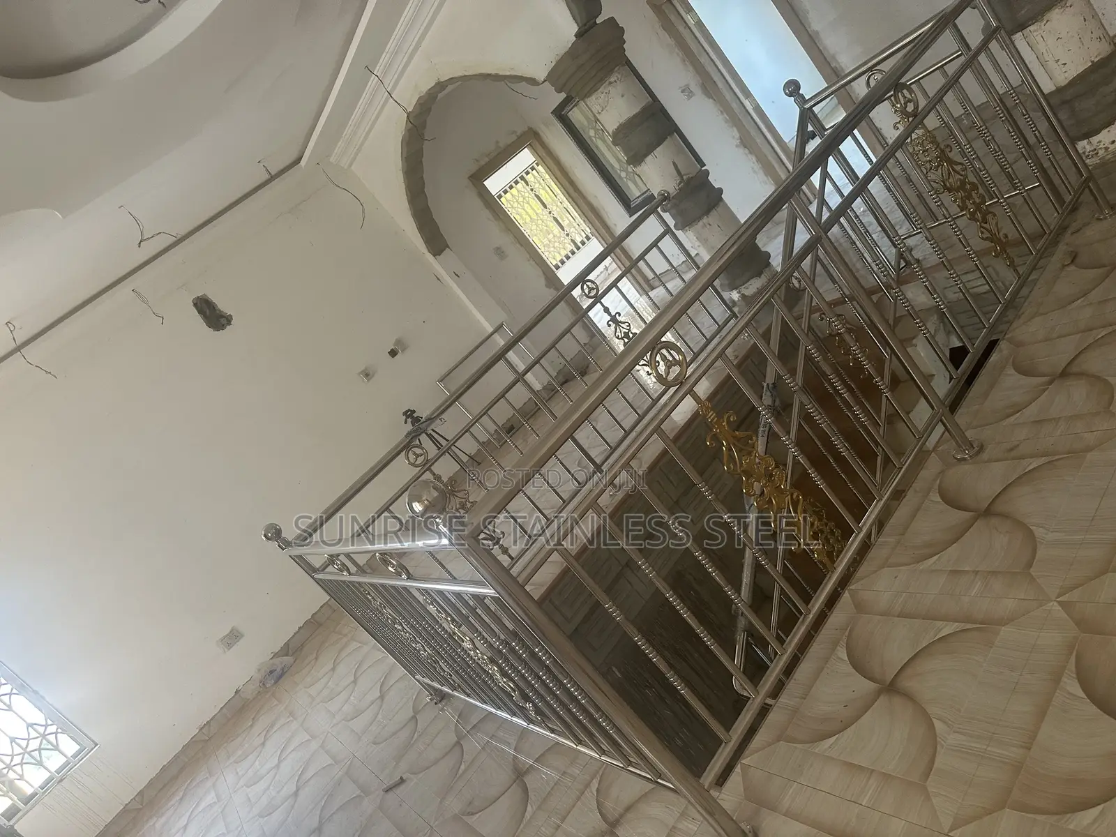 Stainless Glass Design and Flower Balustrade