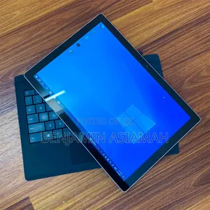 New Laptop Microsoft Surface Pro 5 4GB Intel SSD 128GB