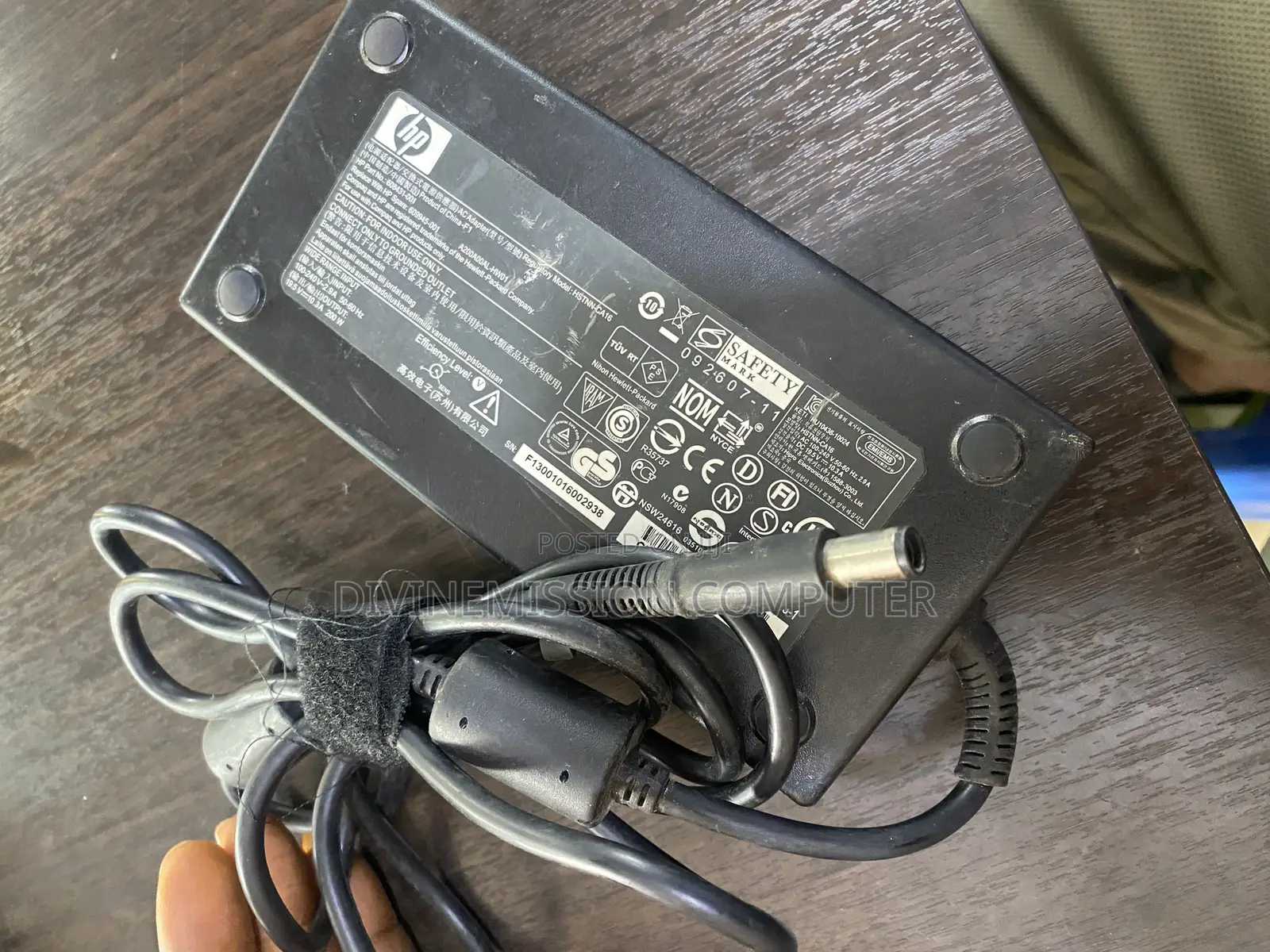 Hp Big Pin Charger 19.5v~10.3A. 200w. For Gaming All in 1