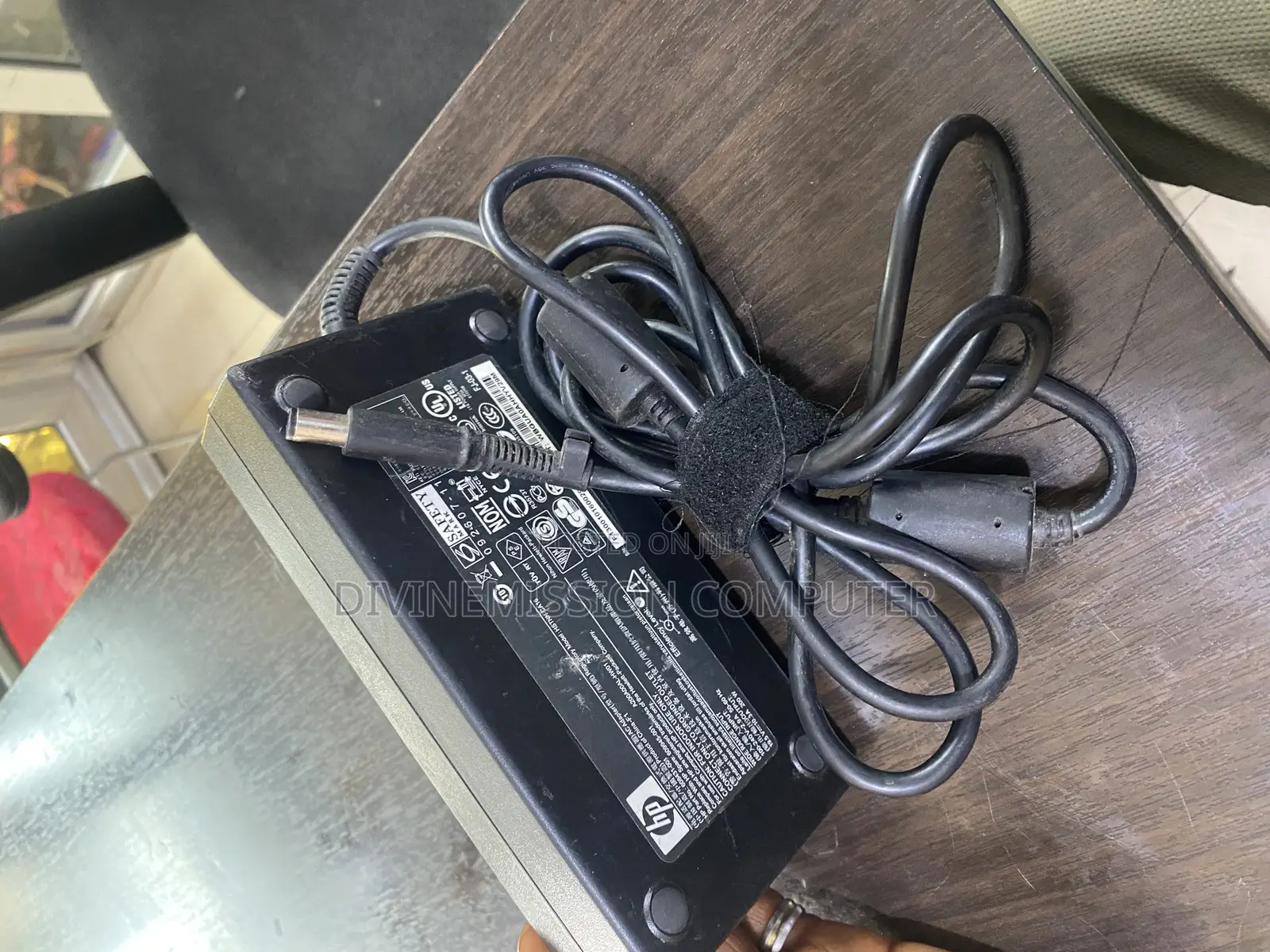 Hp Big Pin Charger 19.5v~10.3A. 200w. For Gaming All in 1