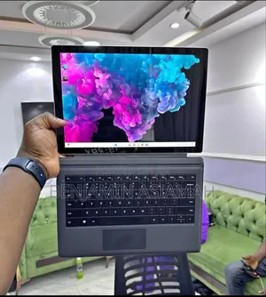 New Laptop Microsoft Surface Pro 5 4GB Intel SSD 128GB