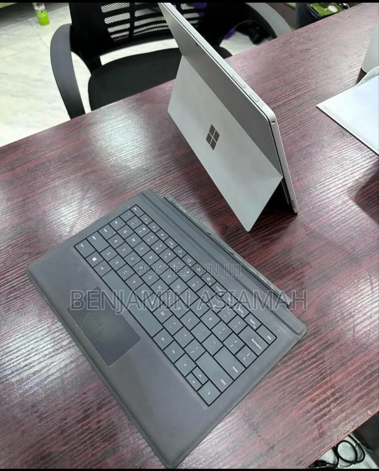 New Laptop Microsoft Surface Pro 5 4GB Intel SSD 128GB