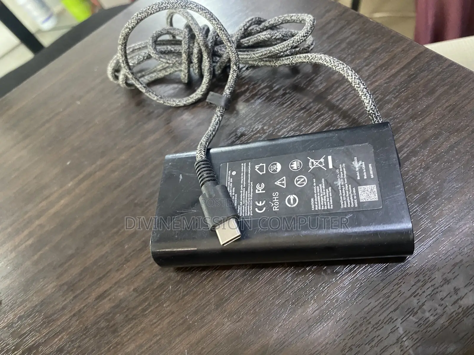 Hp Type C 65w Original Uk Used Charger With Woolly Materia