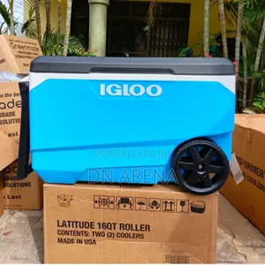 Igloo 90quart Maxcold Ice Chest