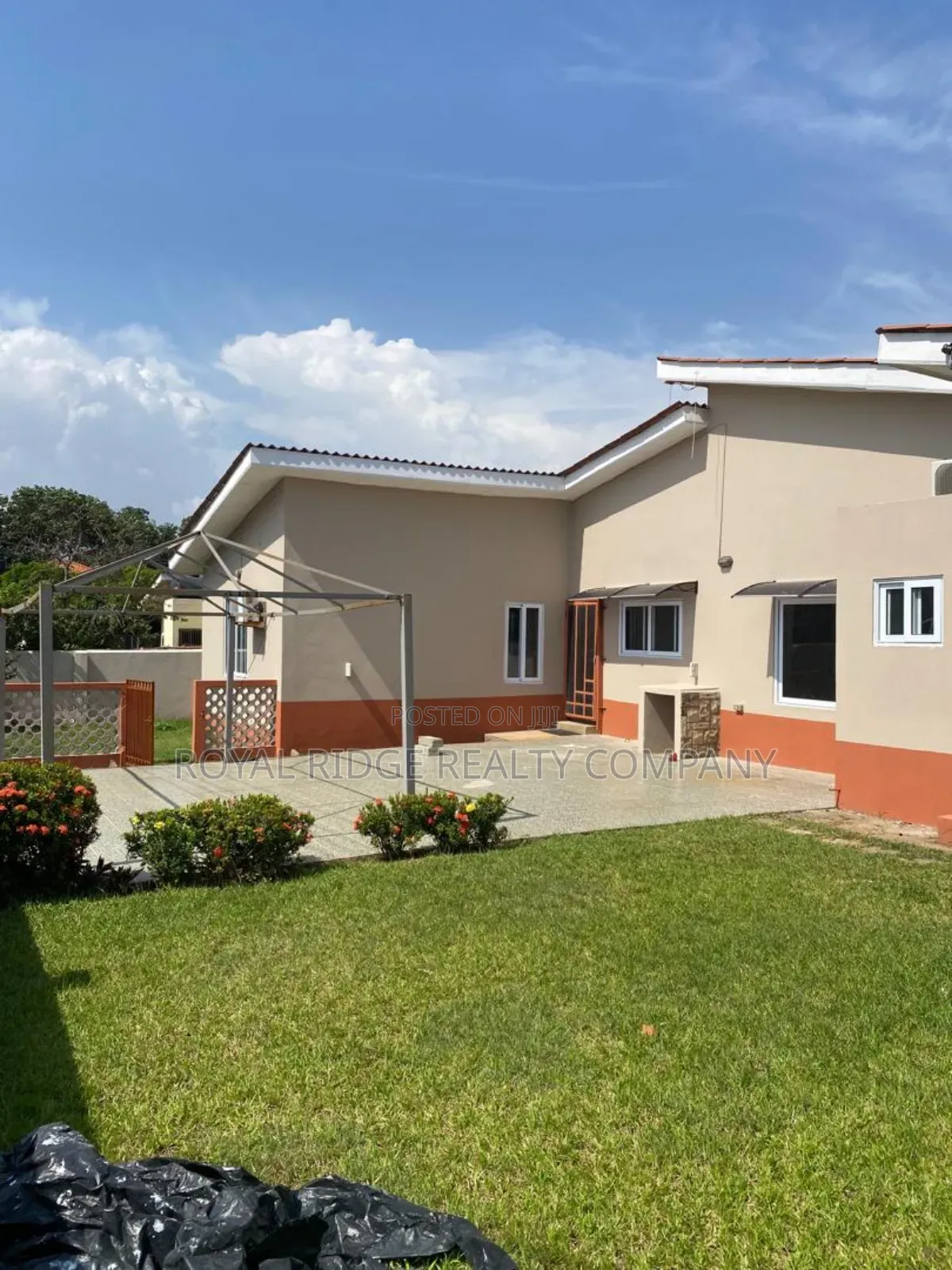 4bdrm House in Regimanuel Estate, Accra Metropolitan for rent