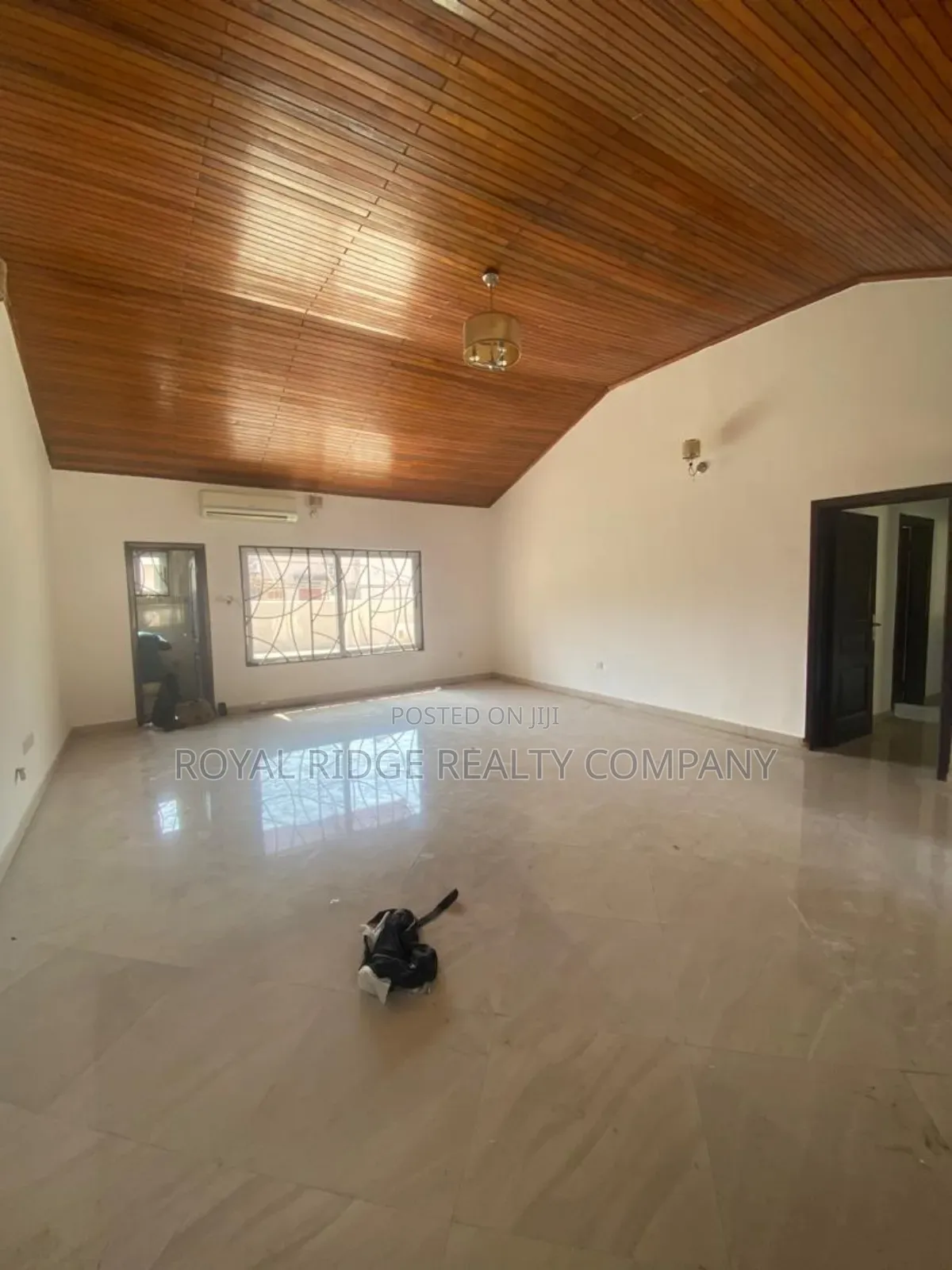 4bdrm House in Regimanuel Estate, Accra Metropolitan for rent