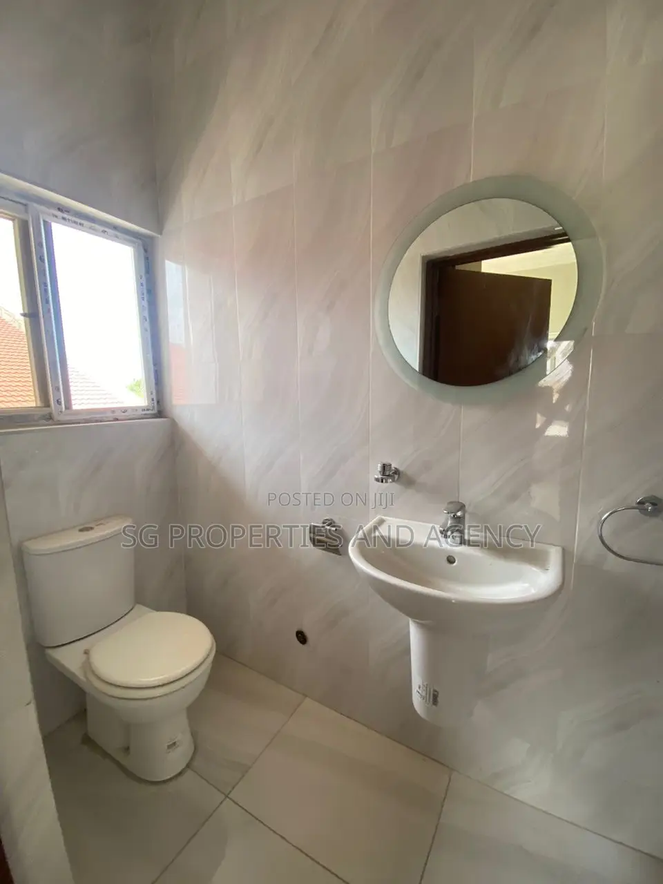 1bdrm Apartment in Sakumono, Spintex for rent