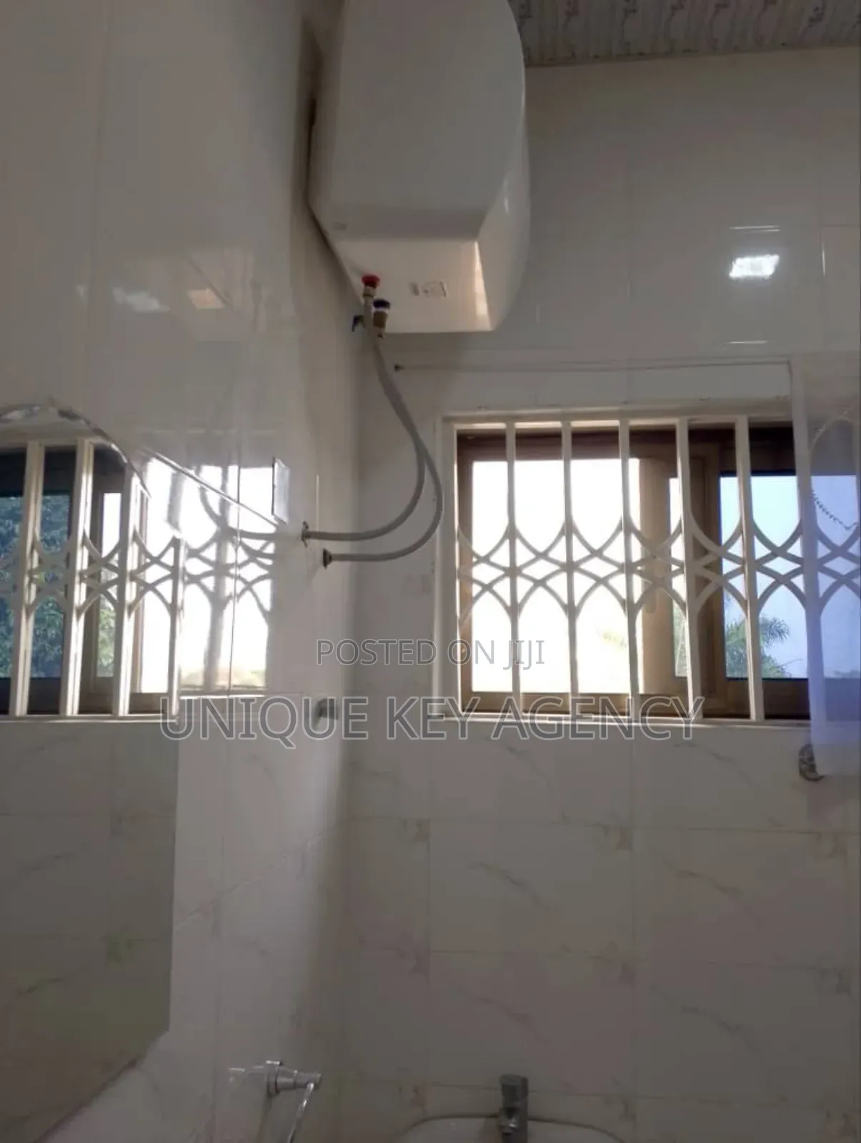 2bdrm Apartment in Unique Key Agency, Pig Farm for rent
